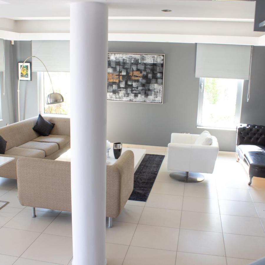 Villa Artemis Ларнака Екстериор снимка